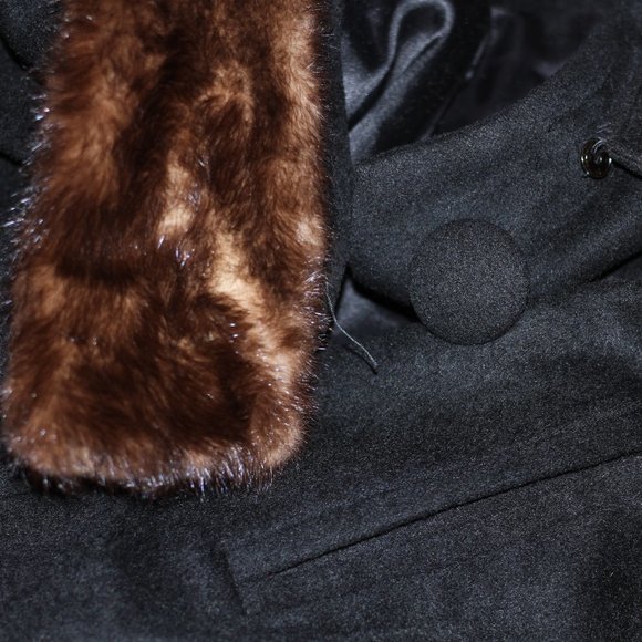 Fur Collar Black Wool Trench Coat - Picture 15 of 15